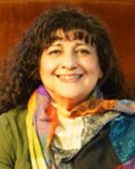 Nur Shoop: Lead Tour Guide